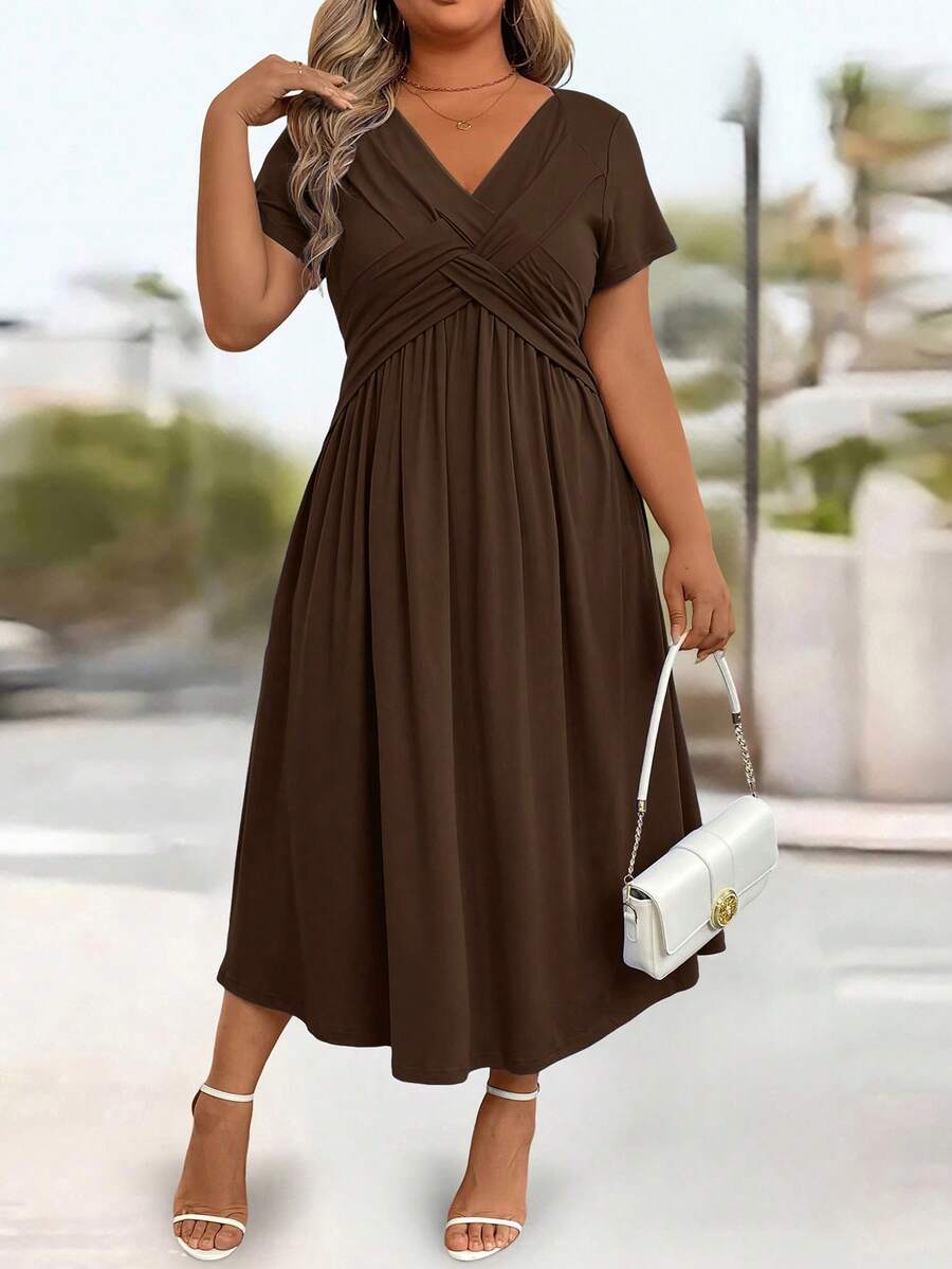 Plus Size Women's Solid Color V Neck Cinched Waist Sundress Casual Sleeveless Summer Dress Fashion Outfit Comfortable Daily Wear Style