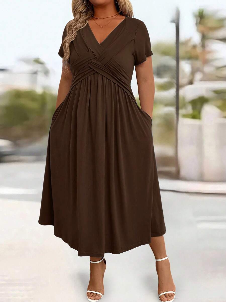 Plus Size Women's Solid Color V Neck Cinched Waist Sundress Casual Sleeveless Summer Dress Fashion Outfit Comfortable Daily Wear Style