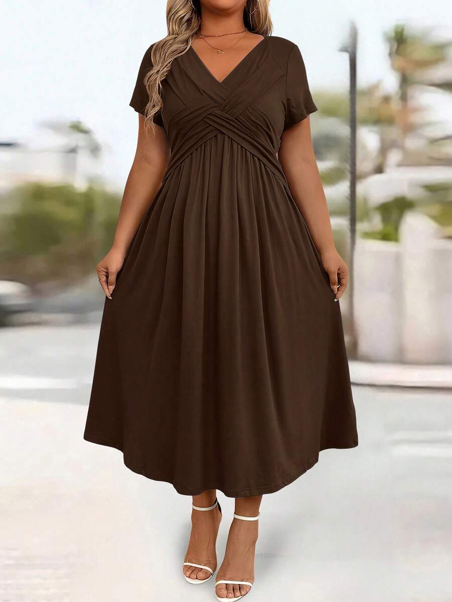 Plus Size Women's Solid Color V Neck Cinched Waist Sundress Casual Sleeveless Summer Dress Fashion Outfit Comfortable Daily Wear Style