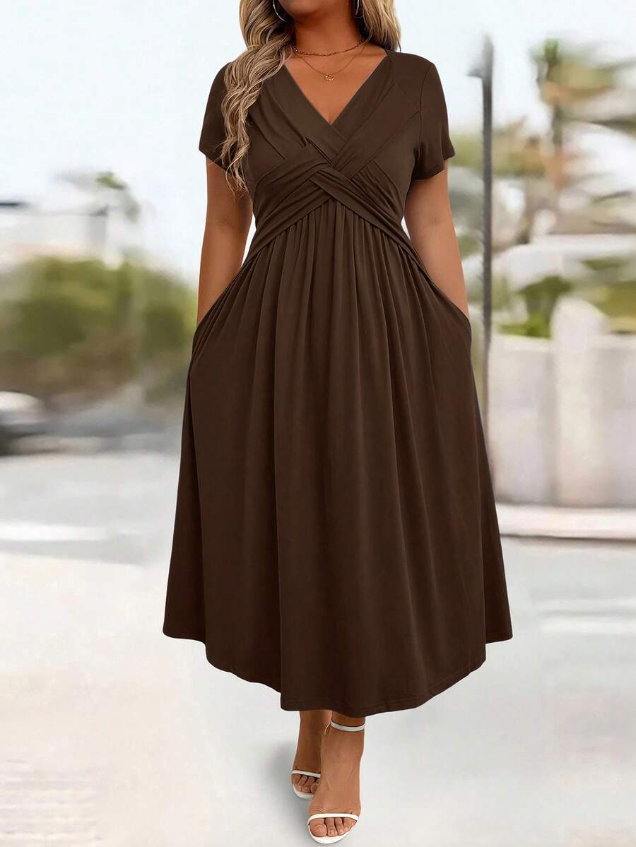 Plus Size Women's Solid Color V Neck Cinched Waist Sundress Casual Sleeveless Summer Dress Fashion Outfit Comfortable Daily Wear Style